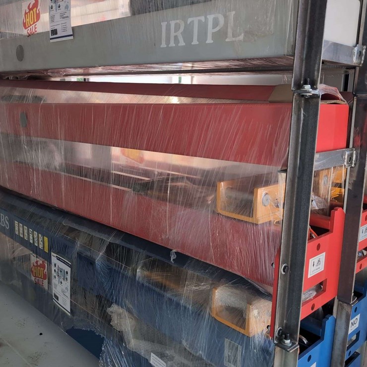 IRanch IRTPL 10,000lbs Two-Post Lift - RED