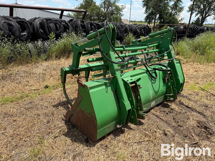 john-deere-8-image-7