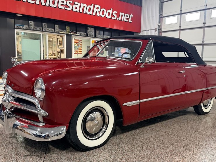 #1879-•-1949-ford-custom-convertible-image-10