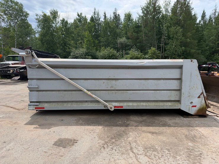 #1502-•-14'-dump-box-image-6