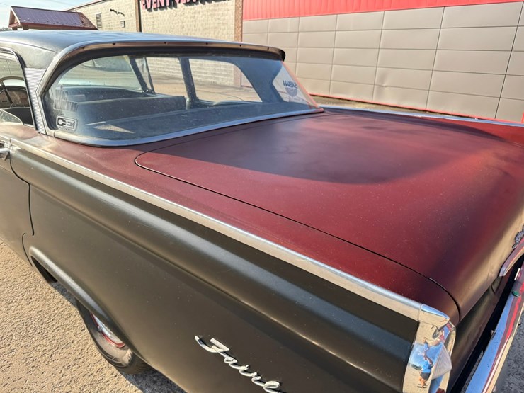 #1883-•-1957-ford-fairlane-image-17