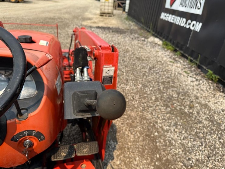 2019-kubota-l2501d-image-25