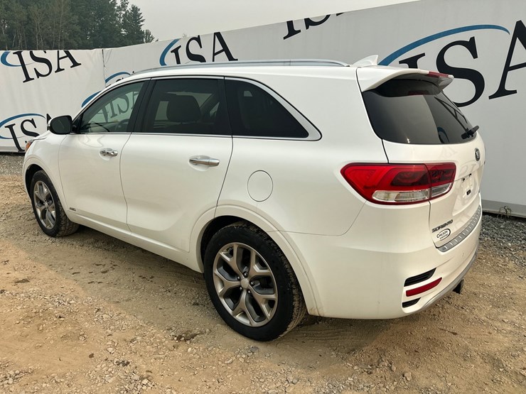 2016-kia-sorento-sx-image-3