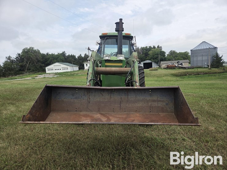 1977-john-deere-4630-image-2