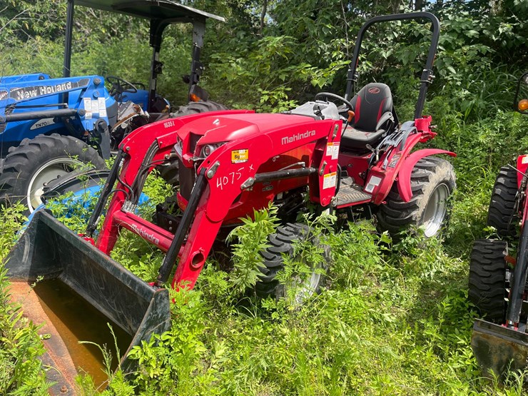 2022-mahindra-1635s-compact-utility-tractor-w/loader-image-1