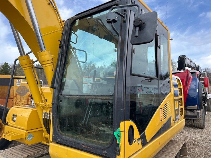 komatsu-pc130-11-image-51