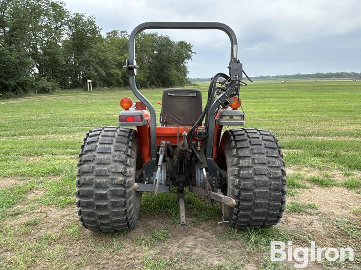 2001-kubota-l4610-image-6