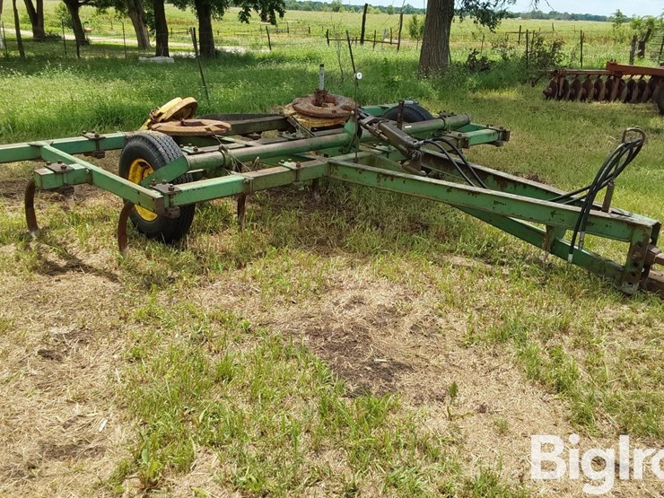 john-deere-15-image-3