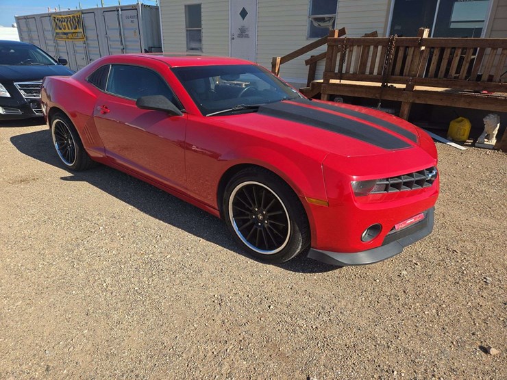 2011-chevrolet-camaro-coupe-image-2