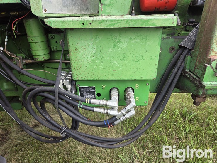 1977-john-deere-4630-image-13