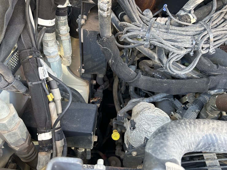 2019-takeuchi-tl10v2-image-35