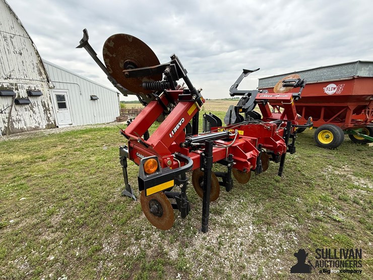 2019-case-ih-2500-image-3