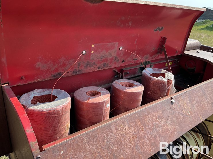 new-holland-68-image-13