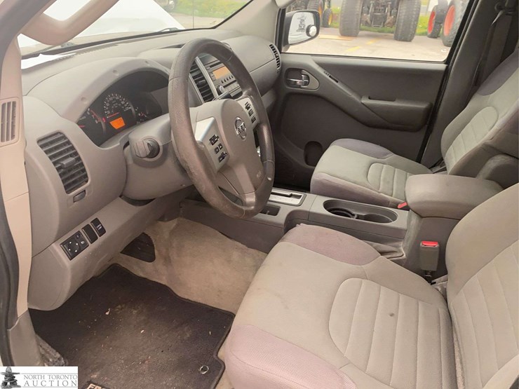 2014-nissan-frontier-image-11