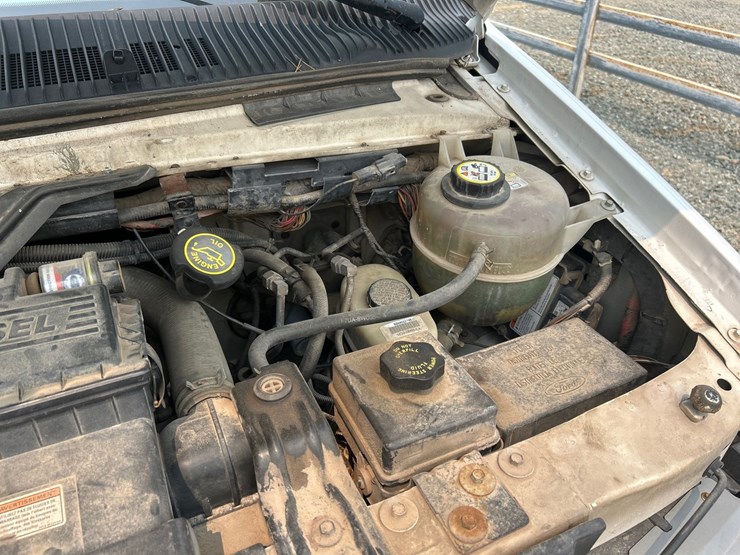 2002-ford-e450-image-41