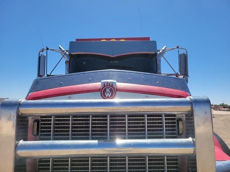 2010-kenworth-t800-image-32