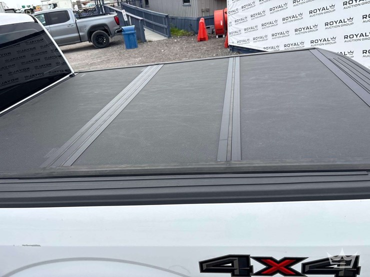 2016-ford-f150-image-13
