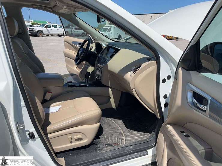 2020-nissan-pathfinder-image-21