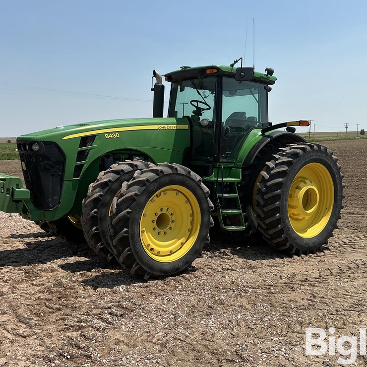 2006 JOHN DEERE 8430