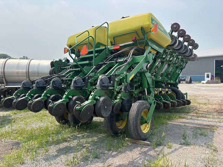 john-deere-1790-image-5