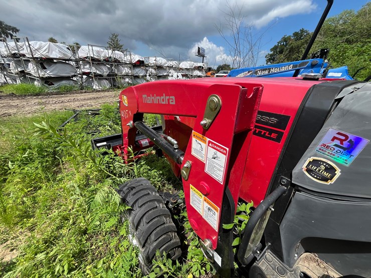 2022-mahindra-1635s-compact-utility-tractor-w/loader-image-10