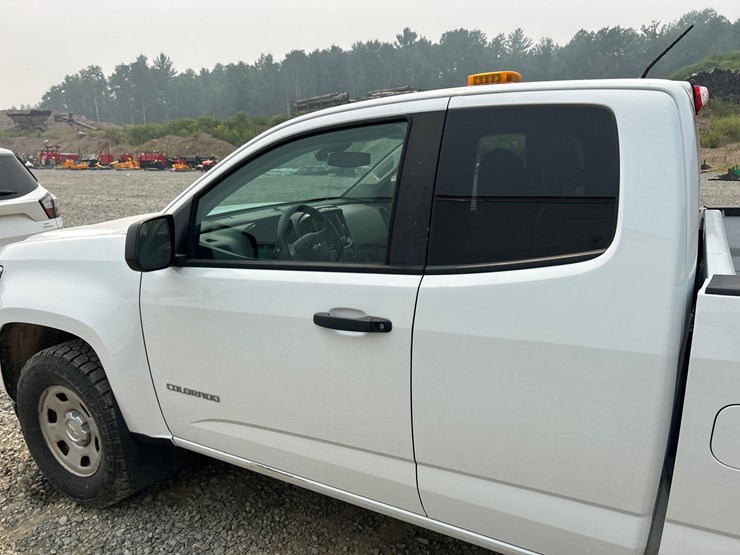 2019-chevrolet-colorado-image-14