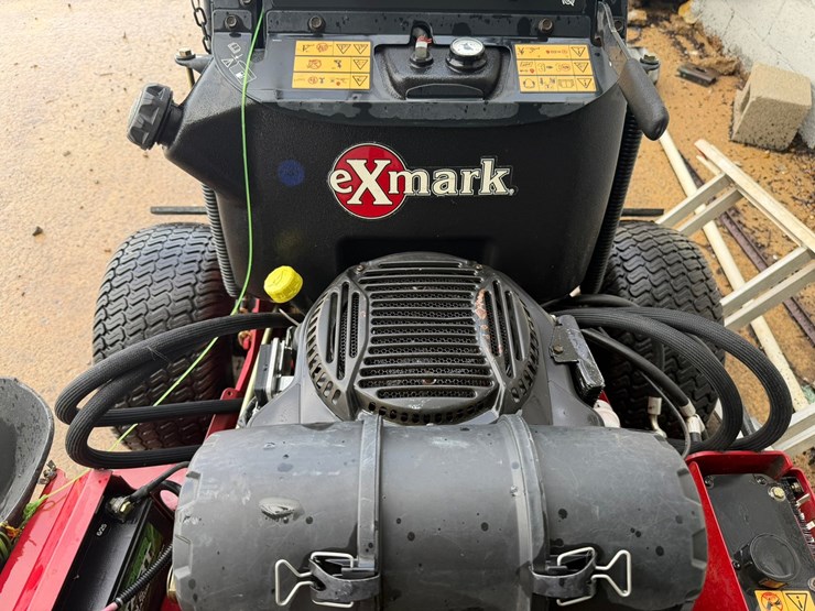 #4057-•-2016-exmark-52"-stand-on-mower-image-17