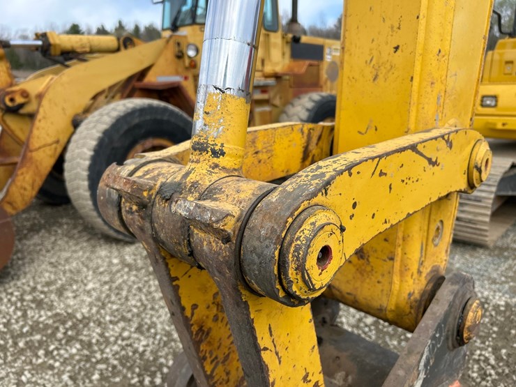 komatsu-pc130-11-image-18