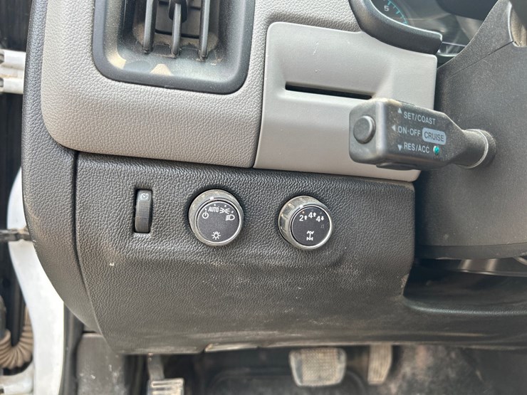 2019-chevrolet-colorado-image-42