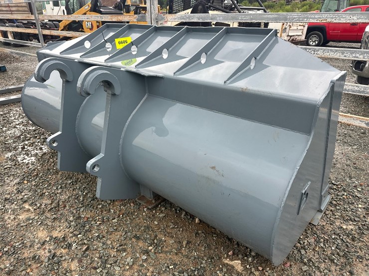 #5099-•-approx-120"-loader-bucket-image-4