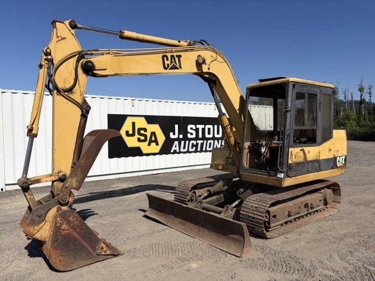1990-caterpillar-e70b-image-1