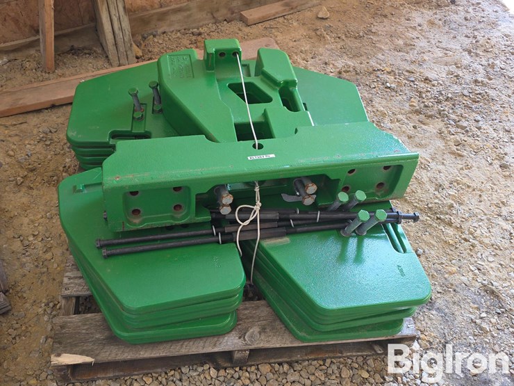john-deere-weight-bracket-&-suitcase-weights-image-6