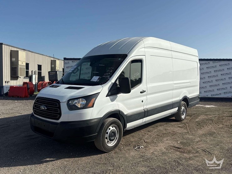 2019-ford-transit-image-1