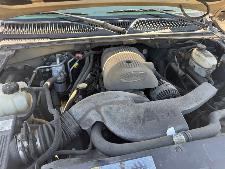 2005-chevrolet-tahoe-image-31