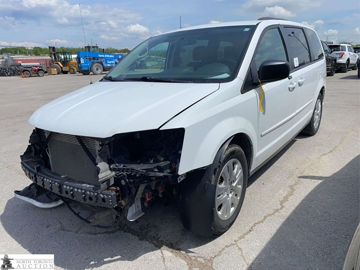 2017-dodge-grand-caravan-se-image-1