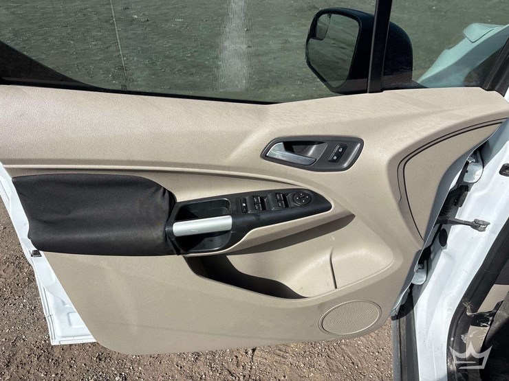 2017-ford-transit-connect-image-9