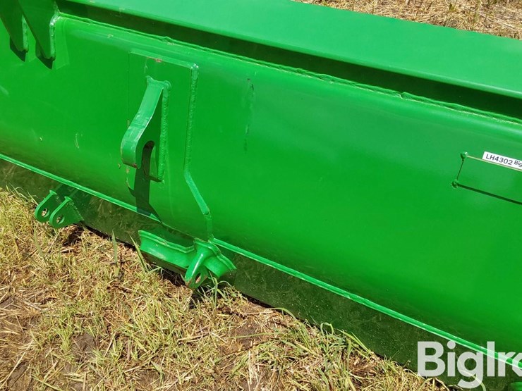 john-deere-8-image-9