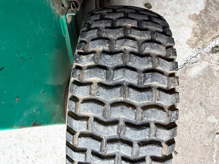 #4058-•-lesco-renovator-20-walk-behind-slit-seeder-image-28