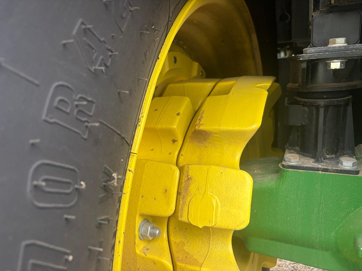 2020-john-deere-6155r-image-10
