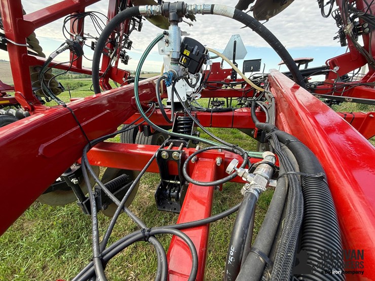 2022-case-ih-2022-image-13
