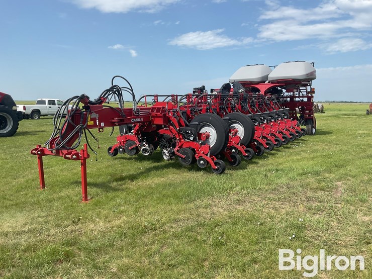 2024-case-ih-2150-image-1