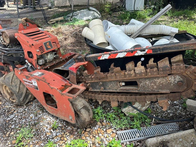 2010-ditch-witch-rt24-image-3