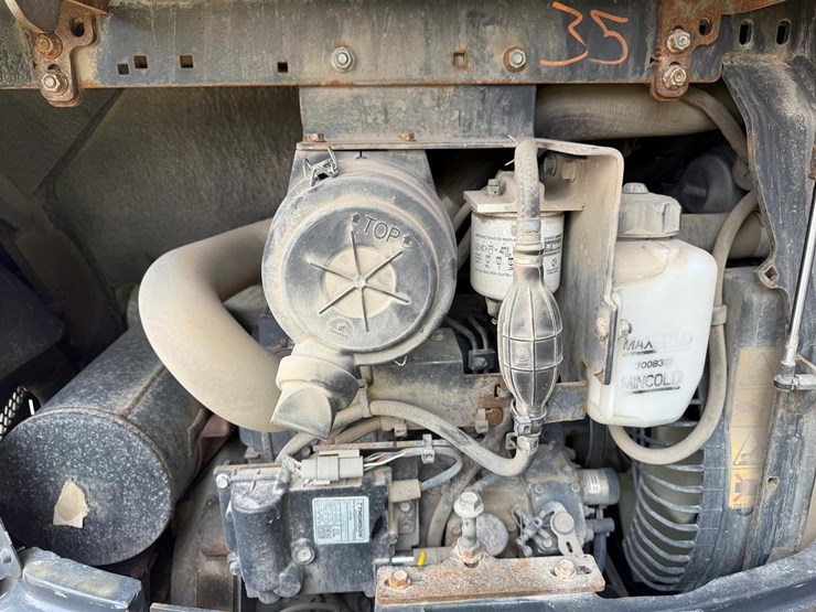 2023-bobcat-e35i-image-15