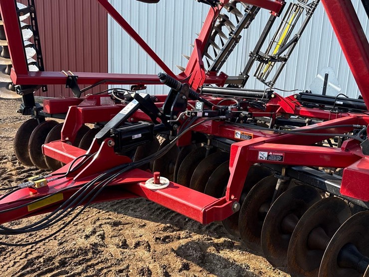 2012-case-ih-370-image-11