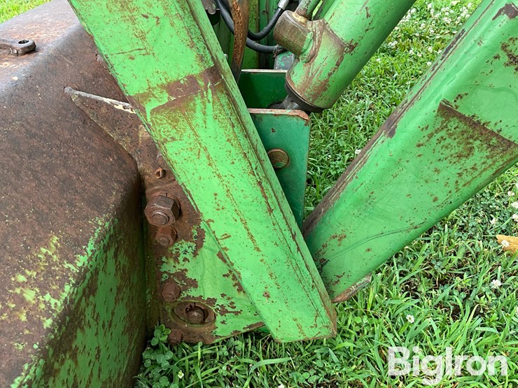 john-deere-158-image-15