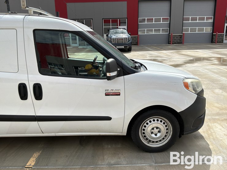2017-ram-promaster-city-image-16