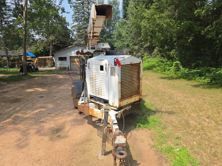 #1801-•-2016-altec-towable-wood-chipper-image-22