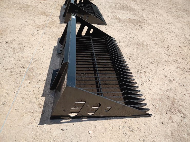 wolverine-sb72-72"-skid-steer-skeleton-rock-bucket-image-6
