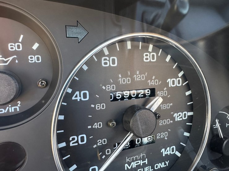 #1872-•-1990-mazda-miata-convertible-image-25