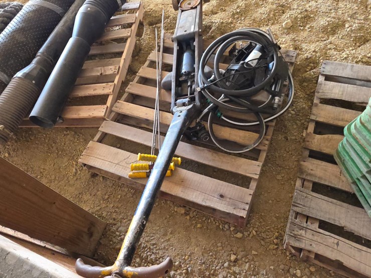 floor-jack,-tile-probes,-def-pump-image-6